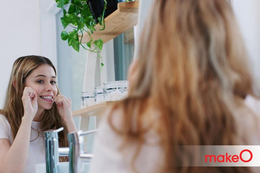 A Guide To Choose the Best Floss for Teeth 